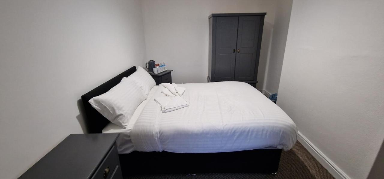 Self Check In Apartment Doncaster Exterior photo